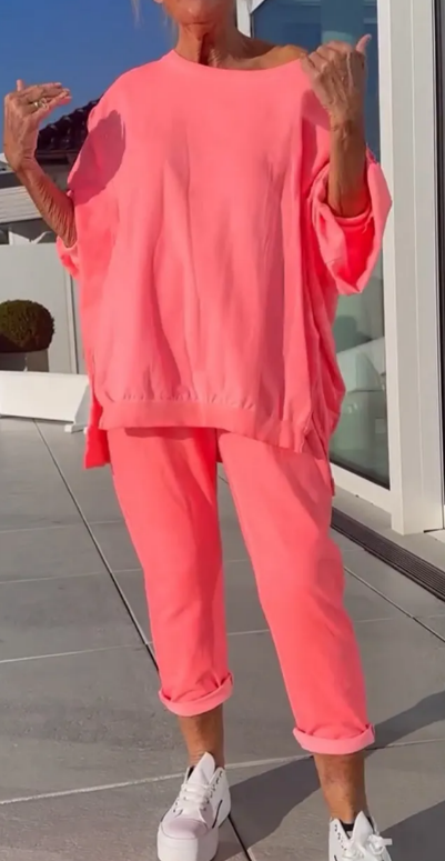 💕Best-seller de l'été💕Round neckline slit Fluorescent colour leisure suit for women(🔥55% de réduction)