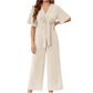 👗 50% DE RÉDUCTION 💃 Combinaison élégante à col en V & jambes larges pour femme, avec ceinture nouée – Fluide, flatteuse & parfaite pour les mariages, les vacances ou les soirées chic 🌸
