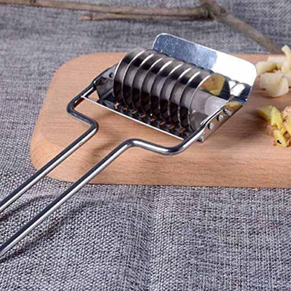 📢📢50 % DE RÉDUCTION !! ⏰Coupe-Pâtes en Acier Inoxydable – Lame Tranchante & Poignée Ergonomique for Spaghetti, Fettuccine et Lasagnes Maison ✨
